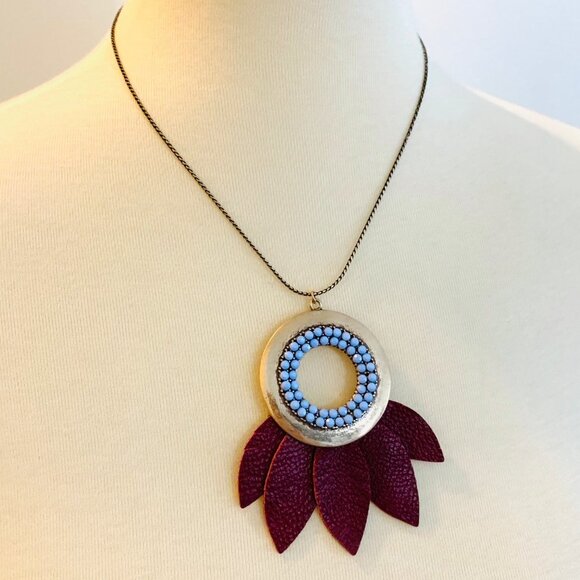 Gold Stone + Leather Pendant Adjustable Necklace - Picture 6 of 8